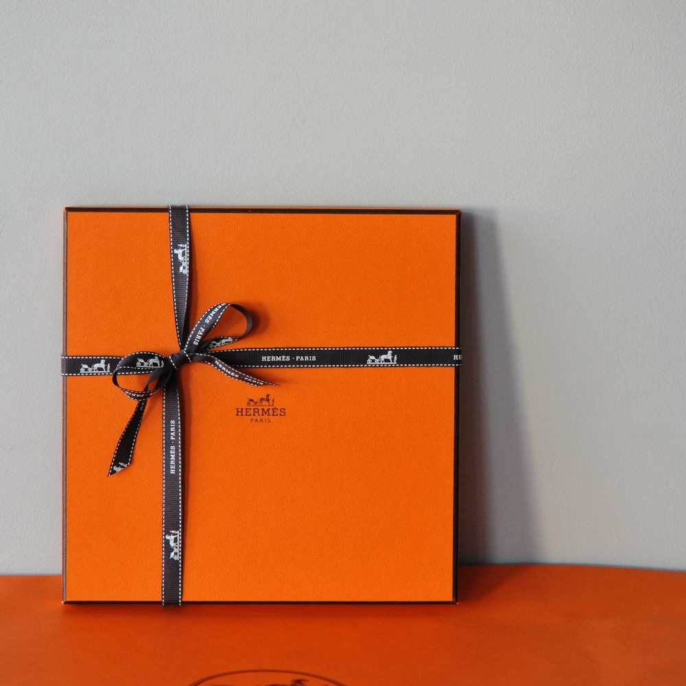 Hermes orange 90cm scarf box with ribbon and shopping bag mint